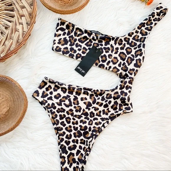 NastyGal | Leopard Cut Out Swimsuit Size 6 - Picture 1 of 4